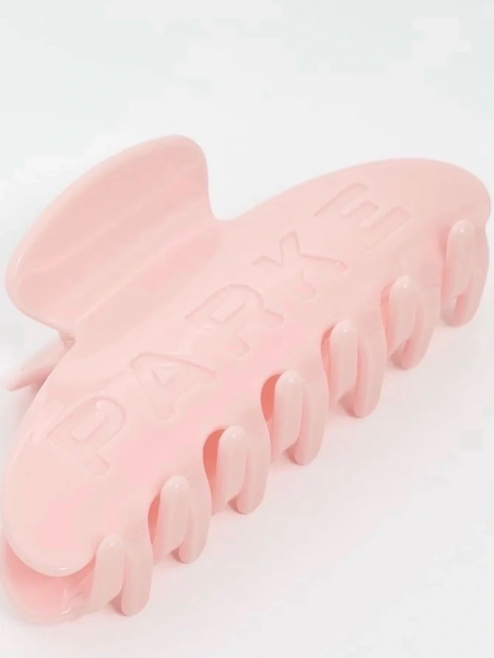 Rose  PARKE Oversized Hair Claw Clip